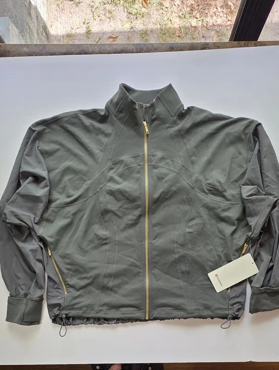 Lululemon Jacket - Picture 4 of 16